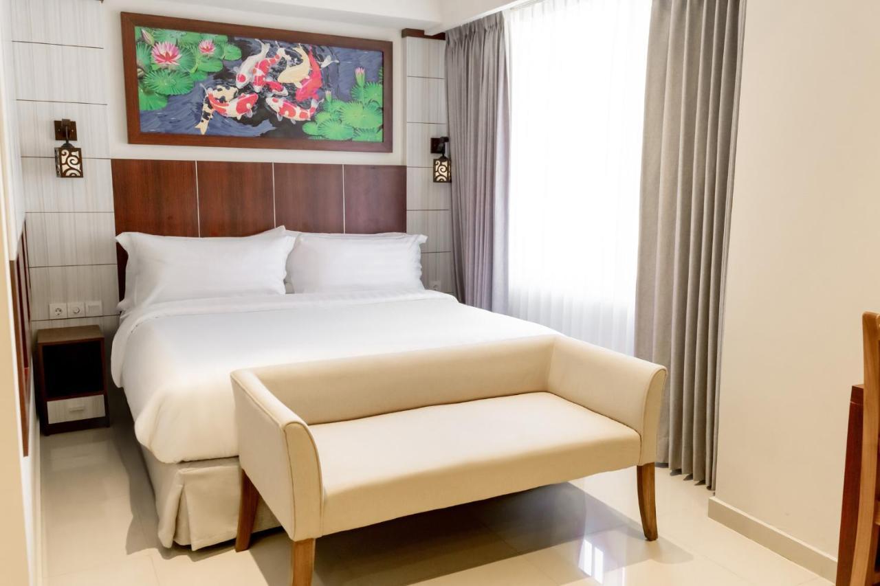 Aston Denpasar Hotel & Convention Екстериор снимка