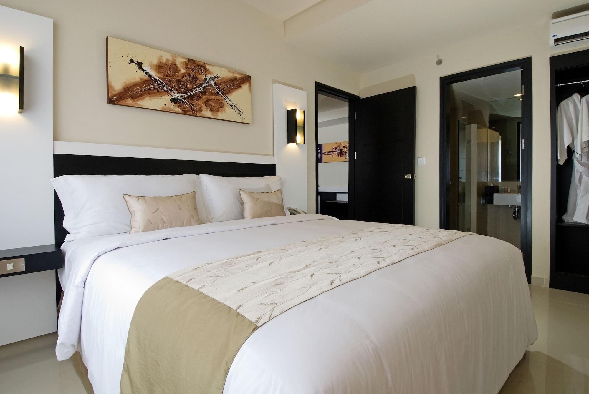Aston Denpasar Hotel & Convention Екстериор снимка