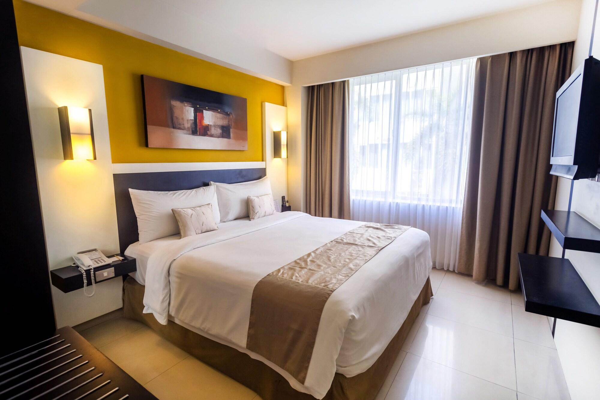 Aston Denpasar Hotel & Convention Екстериор снимка