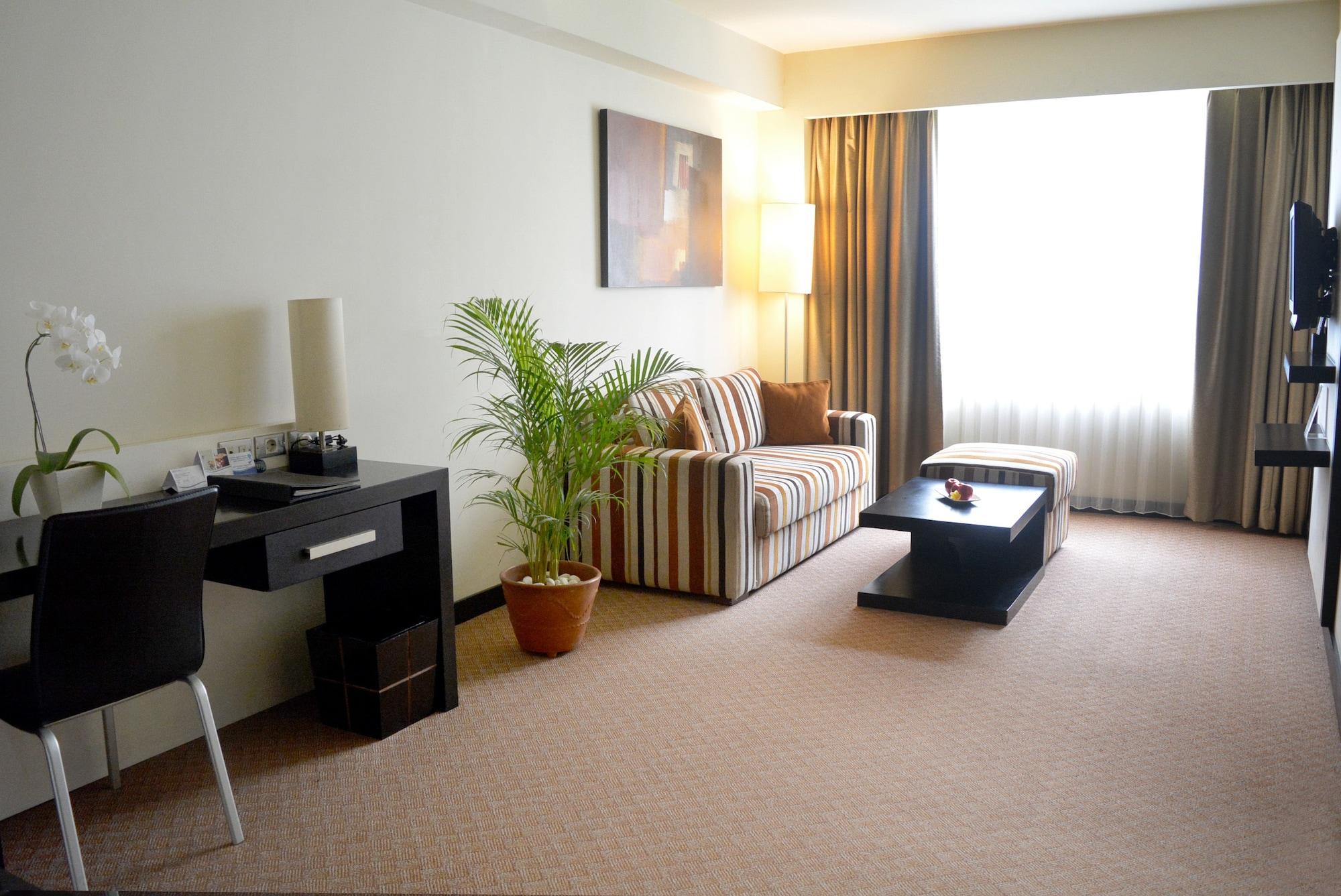 Aston Denpasar Hotel & Convention Екстериор снимка