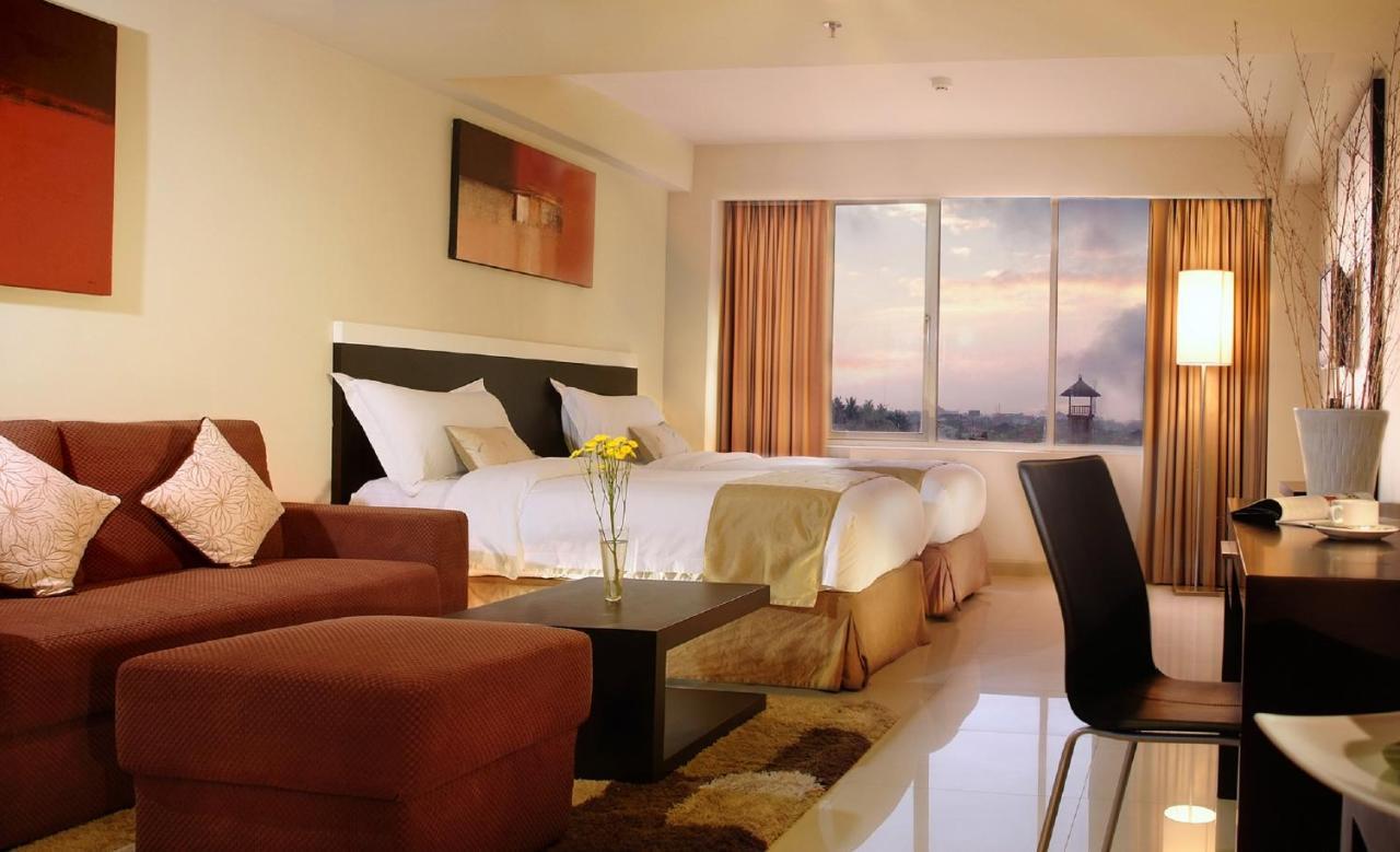 Aston Denpasar Hotel & Convention Екстериор снимка