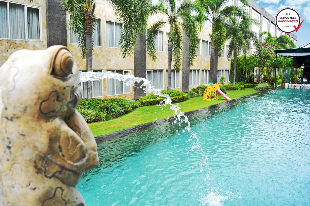 Aston Denpasar Hotel & Convention Екстериор снимка
