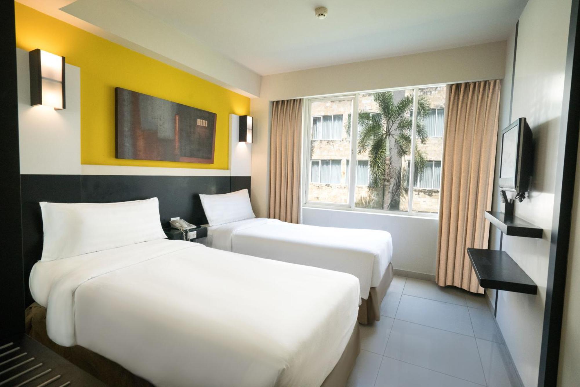 Aston Denpasar Hotel & Convention Екстериор снимка